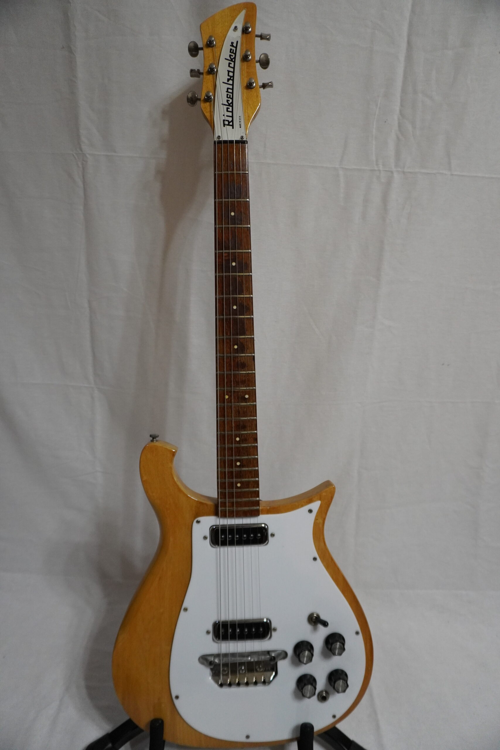 Rickenbacker 450 'MOD 1966年製 – Palmarosaneroli