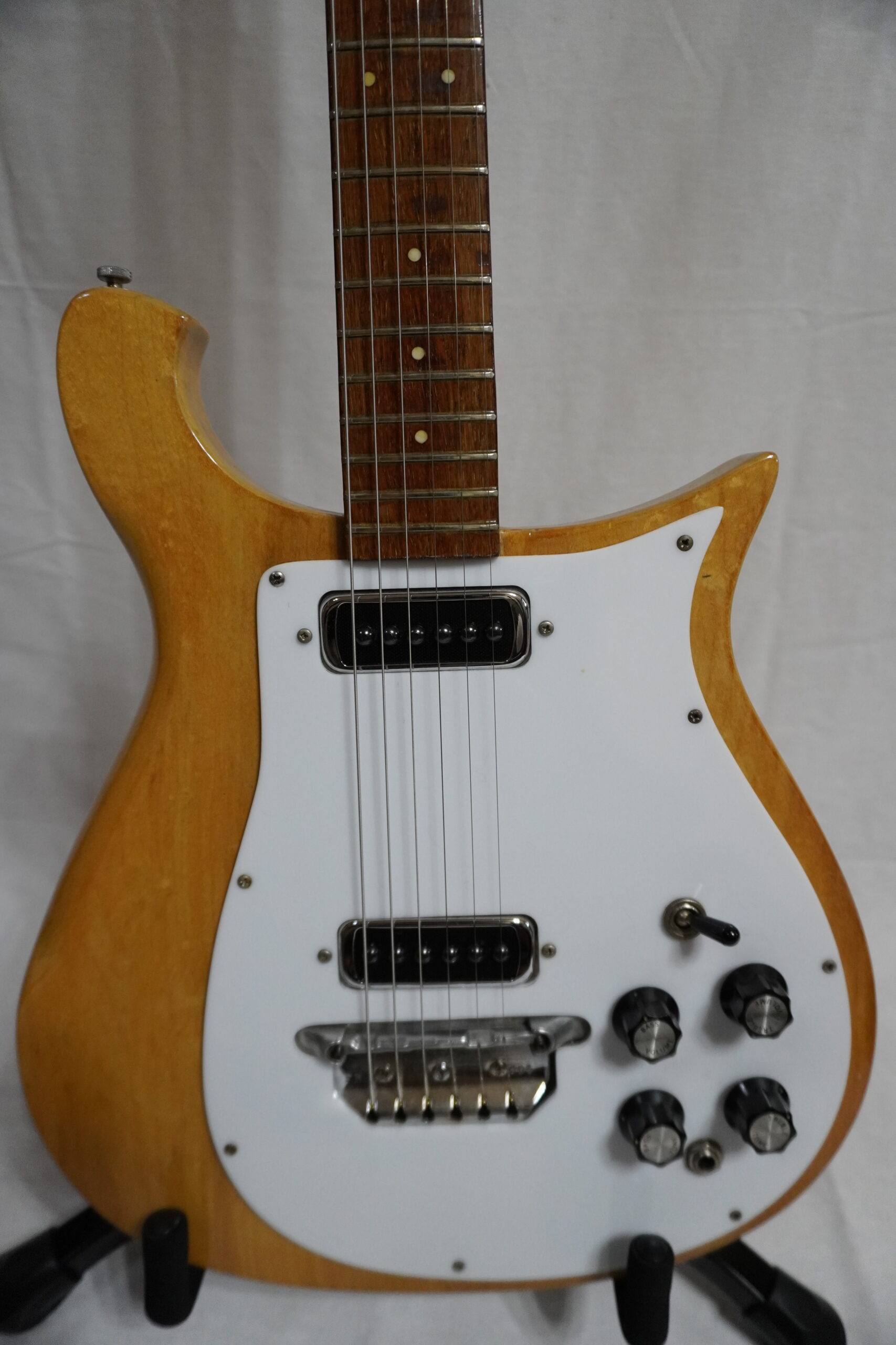 Rickenbacker 450 ‘MOD 1966年製 – Palmarosaneroli